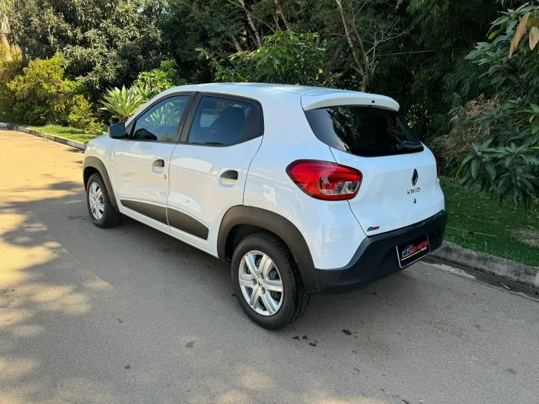 Renault - KWID ZEN 1.0