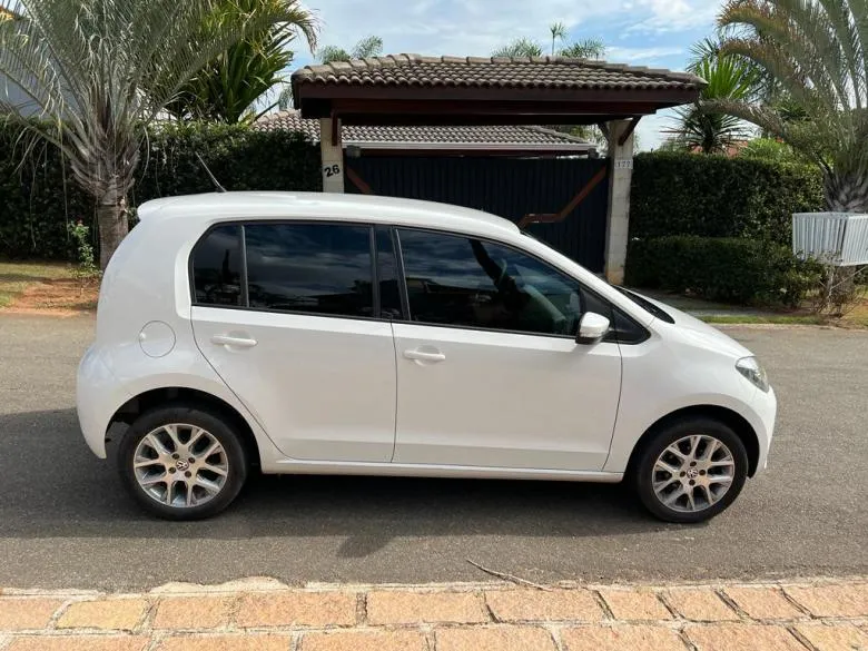 VW - VolksWagen - UP MOVE 